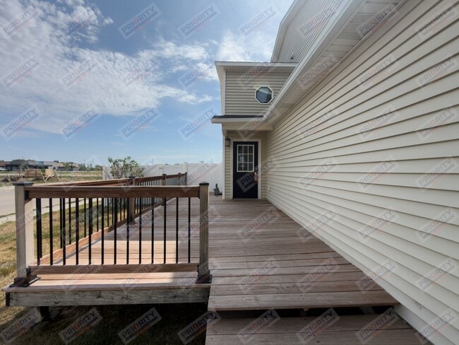 Photo - 3301 Quacker Ave
