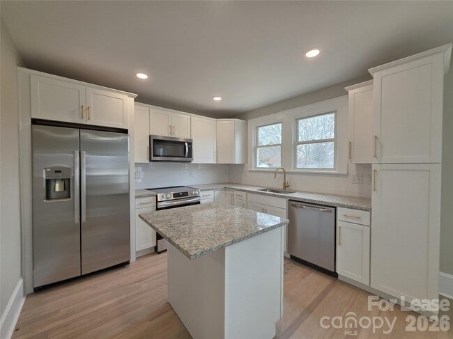 Photo - 200 E 2nd St