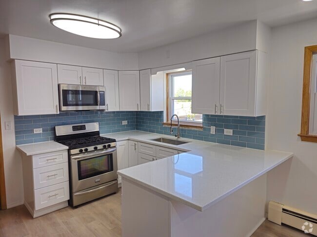 Building Photo - 7840 W Fullerton Ave Unit 2 Rental