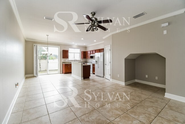 Photo - You'll love this well maintained townhouse!