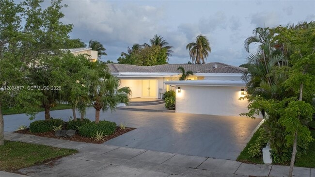 1690 Daytonia Rd