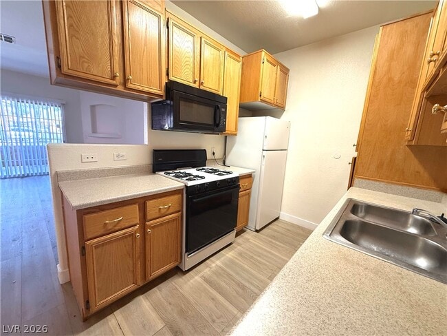 Photo - 4730 E Craig Rd Unit 1164