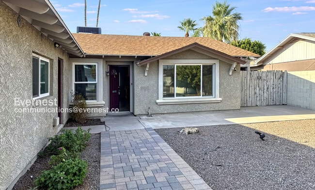 Building Photo - 8726 E Bonnie Rose Ave Rental
