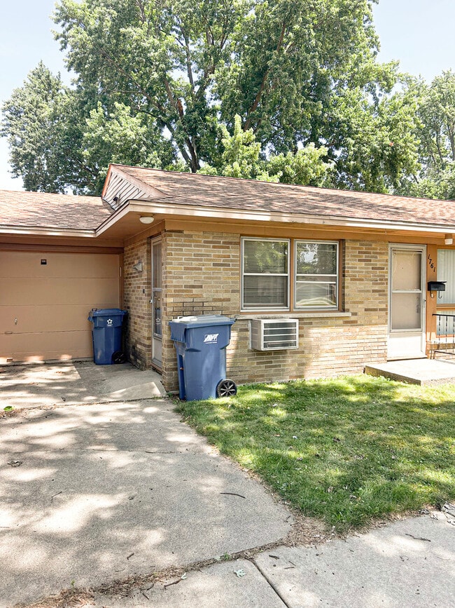 Building Photo - 405 S Cannon Ave Rental