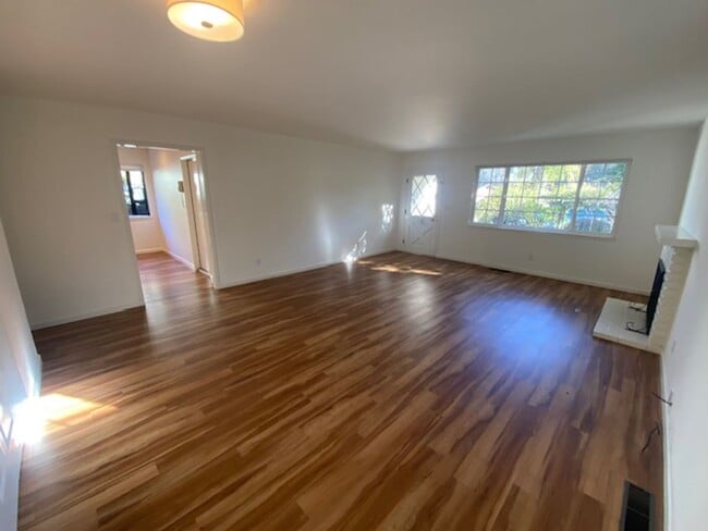 Photo - Charming Monterey Home