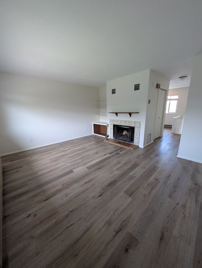 Photo - REI203 Unit 203C