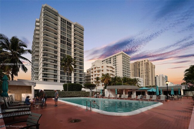 Photo - 2401 Collins Ave Condo Unit 1009