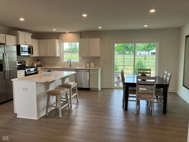 Photo - 8514 Broad St