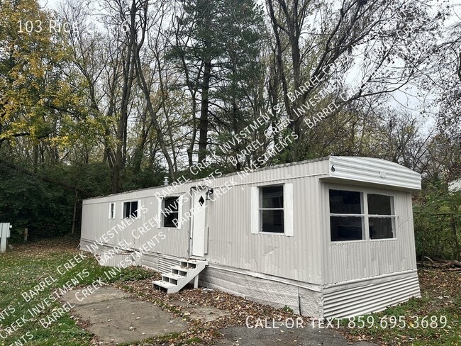 2-Bed 1-Bath Trailer - 2-Bed 1-Bath Trailer Casa