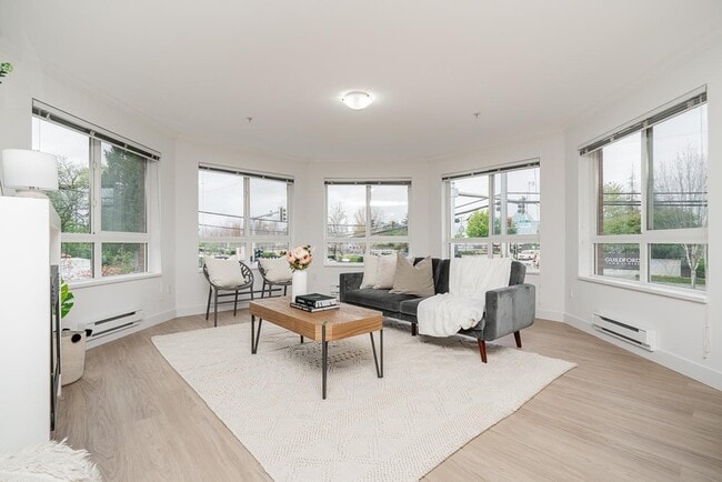 Building Photo - 14960 102A Av