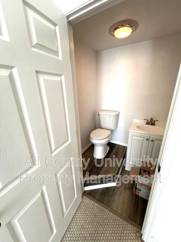Photo - 112 NE 1st St