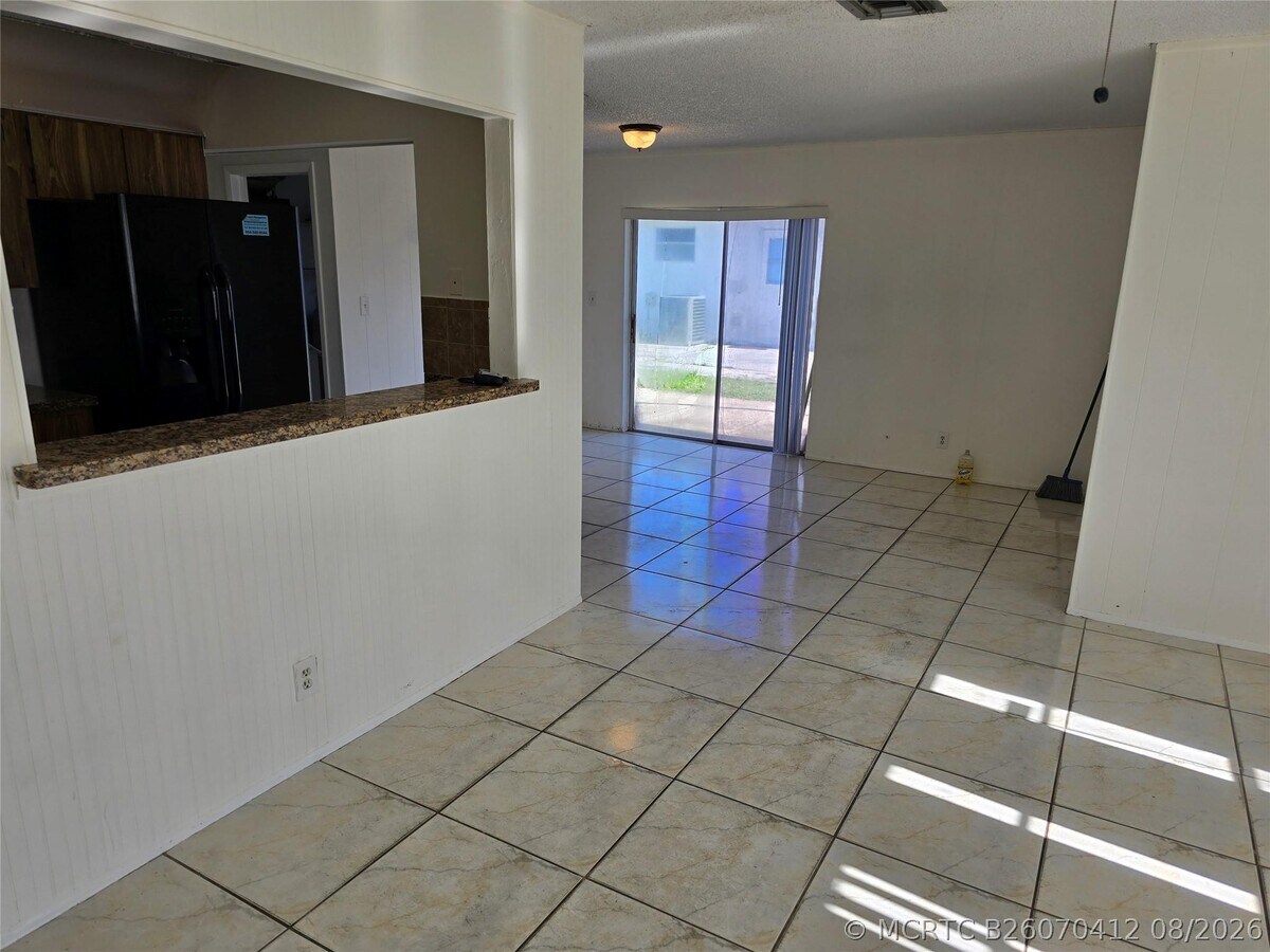 Photo - 433 SW 61st Terrace