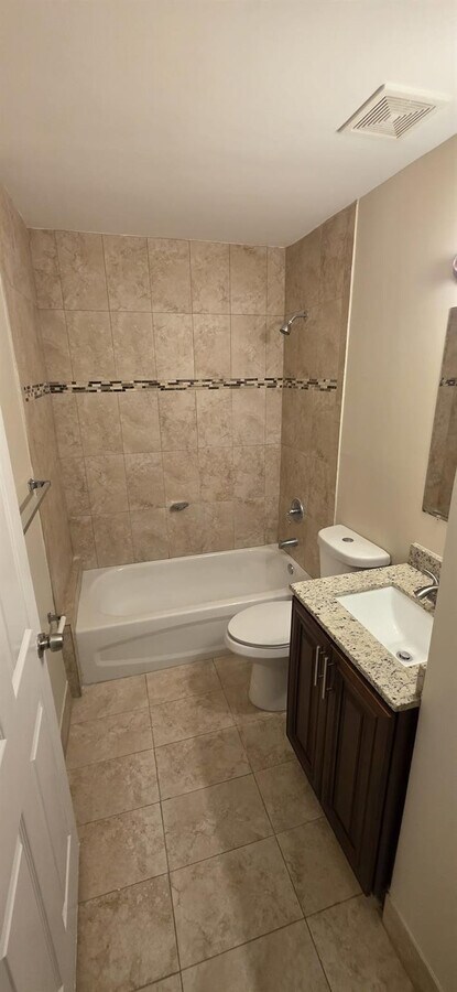 Photo - 1940 NW 4th Ct Unit 14