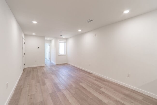 Photo - 3102 N Broad St Unit 3