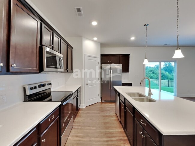 Photo - 149 Hazel Pk Dr