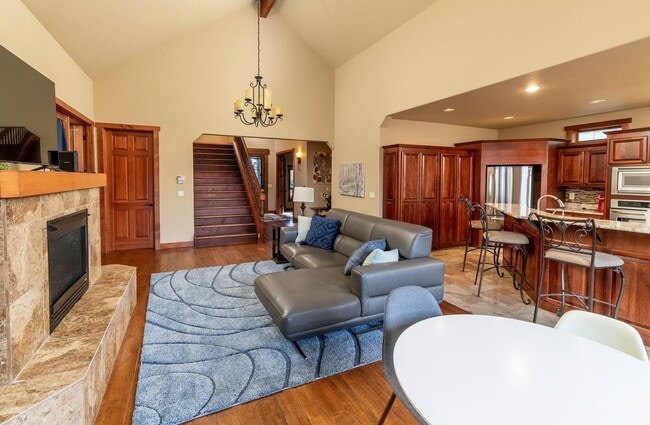 Photo - Large spectacular home with all the bells and whistles