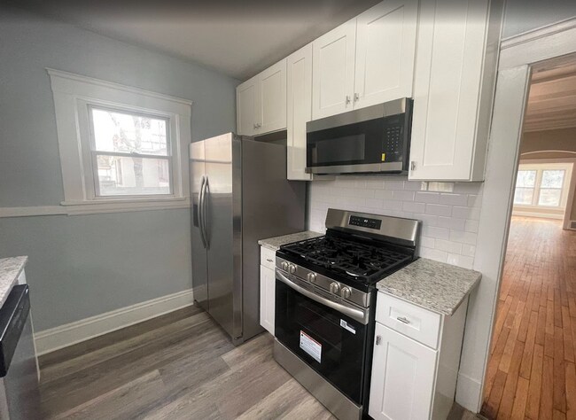 Photo - 3235-3257 Oak Rd Unit 3237