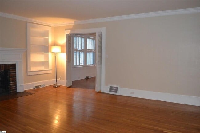 Photo - 40 Lanneau Dr