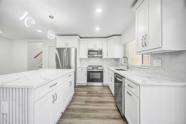 Photo - 11728 Raintree Dr