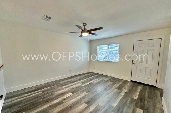 Photo - 710 Legion Dr