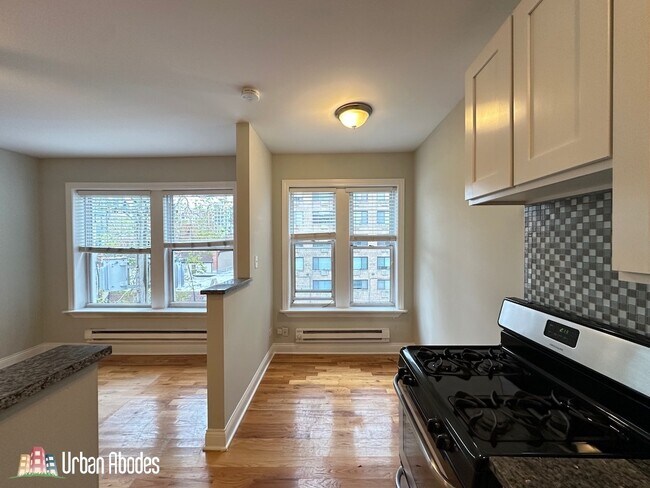 Photo - 523 W Melrose St Unit A02C