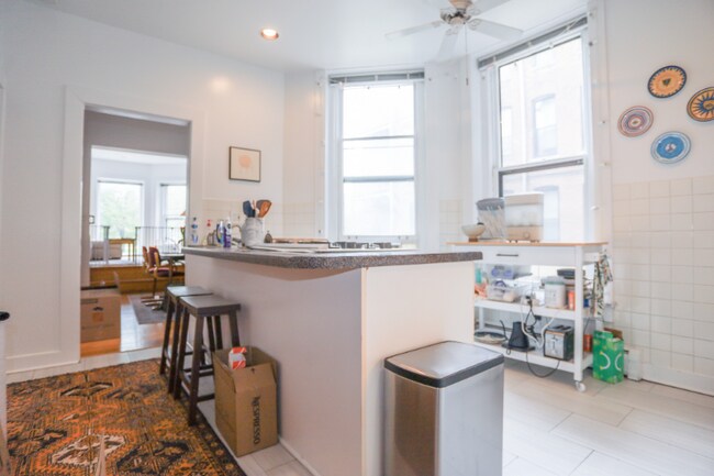 Photo - 1808 N Clark St Unit 1