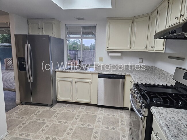 Photo - 3 bedroom rambler in Steilacoom