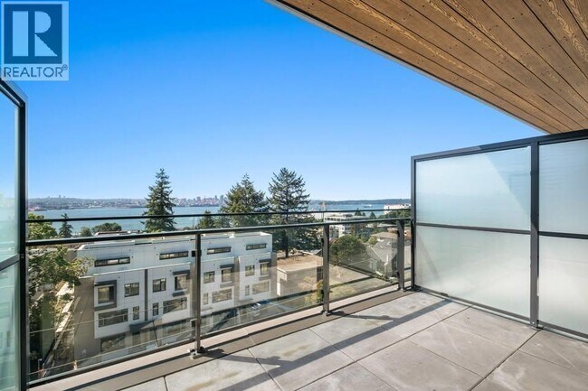 422 E 3rd St Unit 655