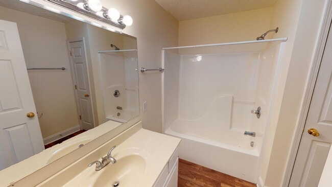 Photo - 7100 Country Club Dr