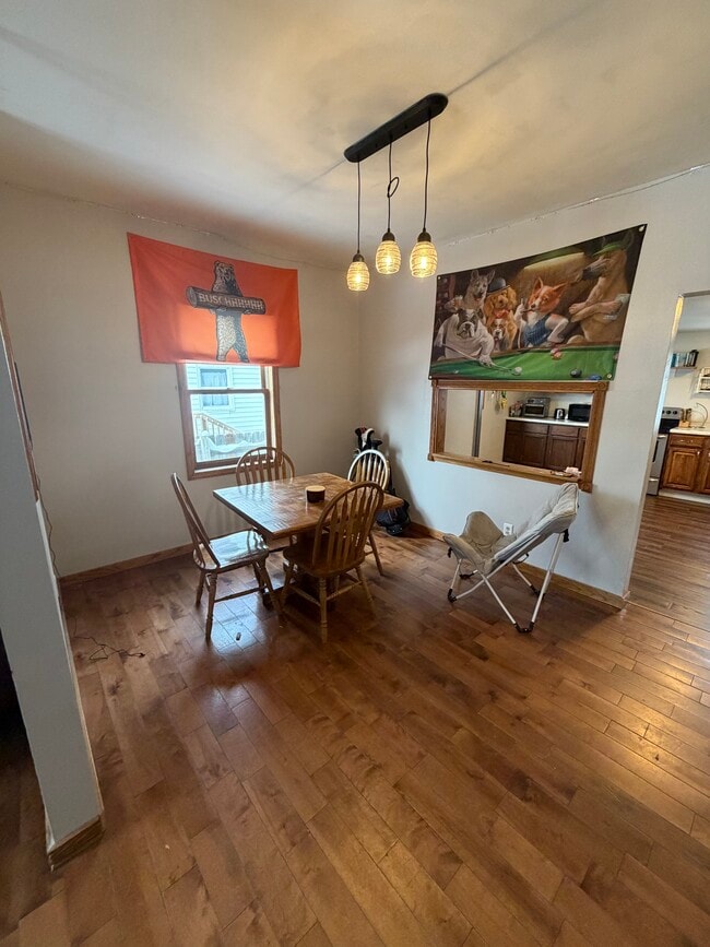 Dining room - 917 11th Ave N