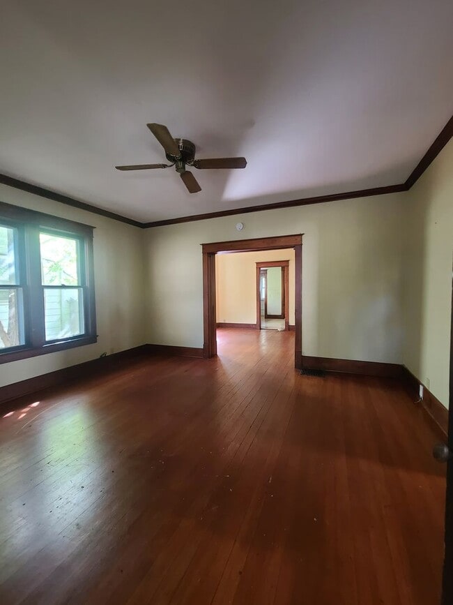 Photo - 401 1/2 W Vine St.