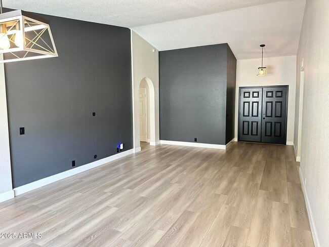 Photo - 7126 W Columbine Dr