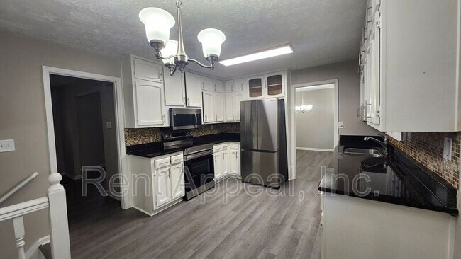 Photo - 872 Holly Hedge Rd