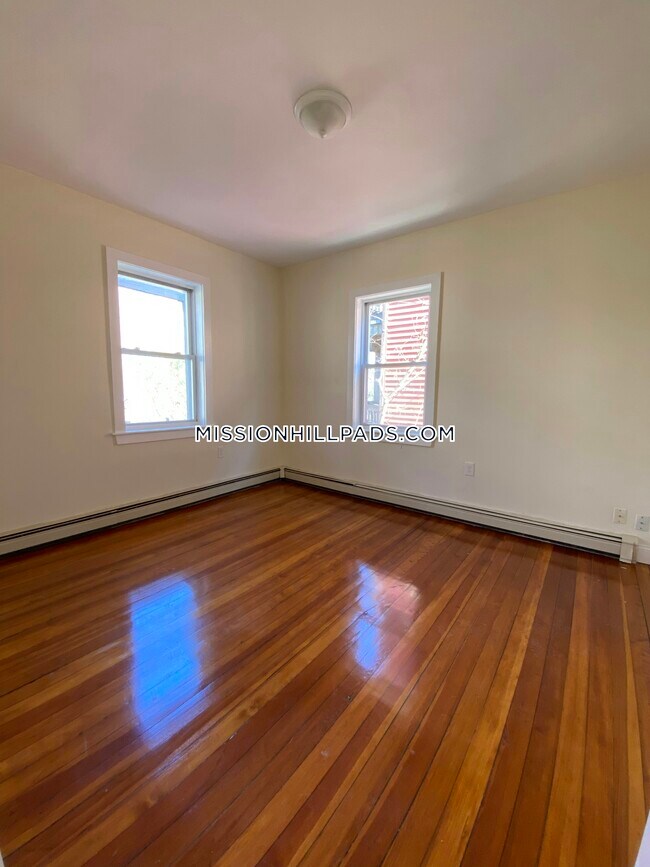 Photo - 55 Lawn St Unit 55 Lawn St