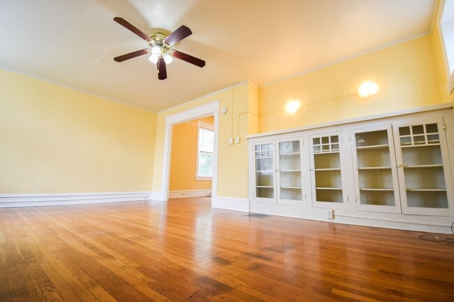 Photo - CLE-4637 Unit A