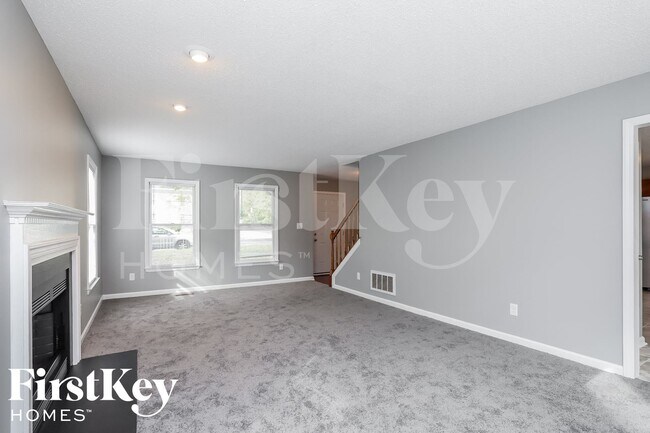 Photo - 4905 Chimney Springs Dr