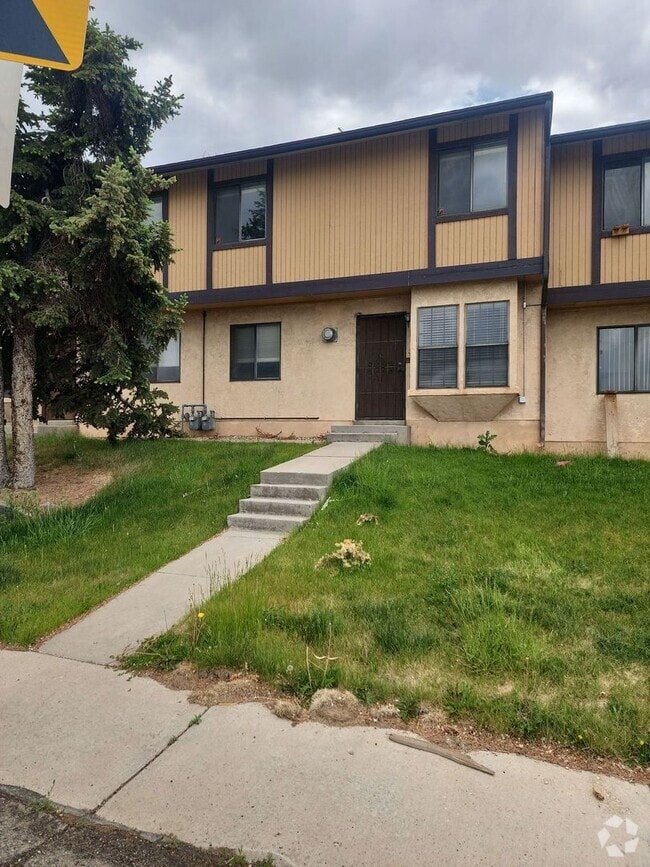 Building Photo - College Way #3 Unit #3 Rental