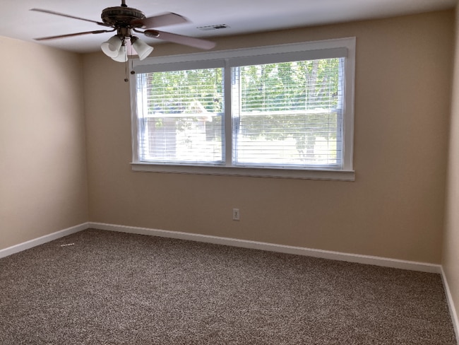 Photo - 309 Blade St Unit A