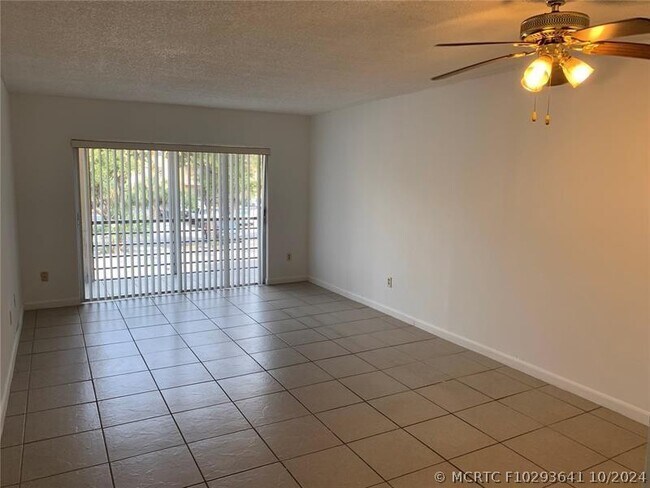 Photo - 2800 NW 56th Ave Unit D-203