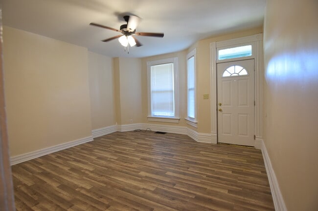 72 E 6th Ave