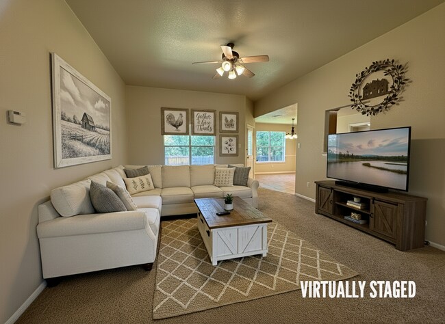 Photo - 222 Nolan Ridge Dr