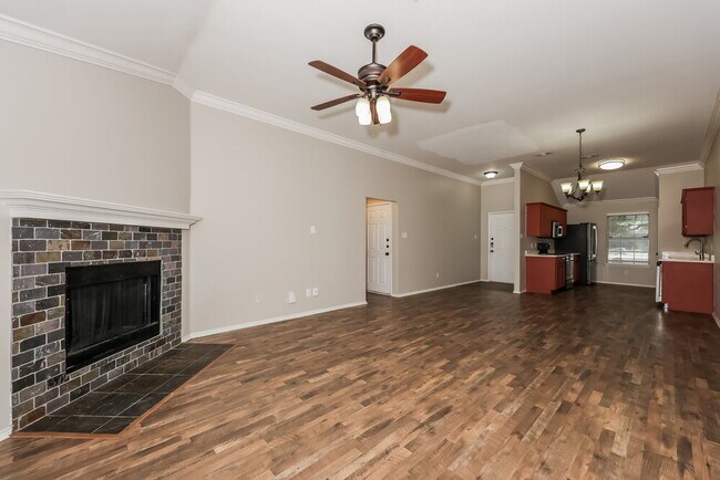 Photo - 1300 Maple Terrace Dr