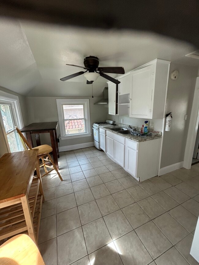 Photo - 3404 Austin St Unit Church Garage Apt