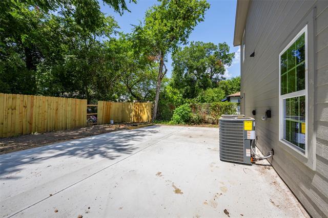 Photo - 3525 Herrling St