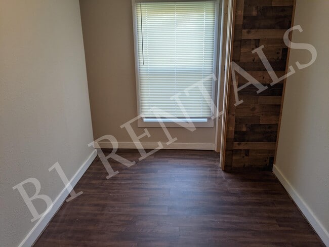 Photo - 311 S Obrien St