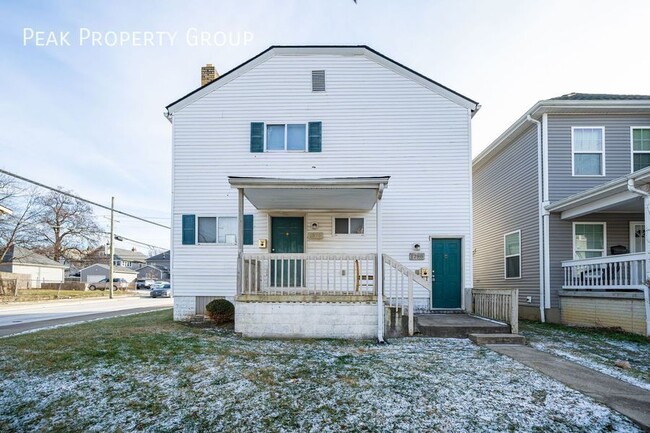Building Photo - 1298 N 5th St Rental
