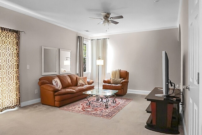 Photo - 1519 Thoroughbred Blvd Unidad SI ID1359004P