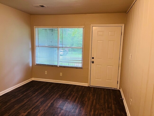 Photo - 6102 E Fayetteville Dr Unidad 6100