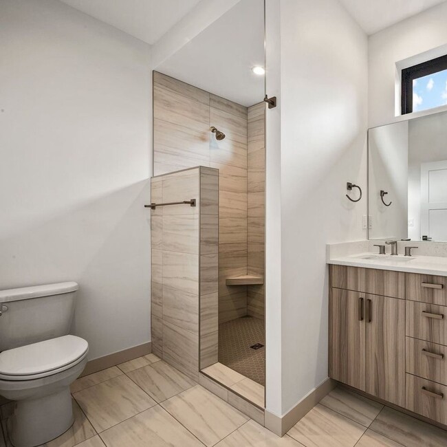 Photo - Beautiful Townhouse in CDA for Rent