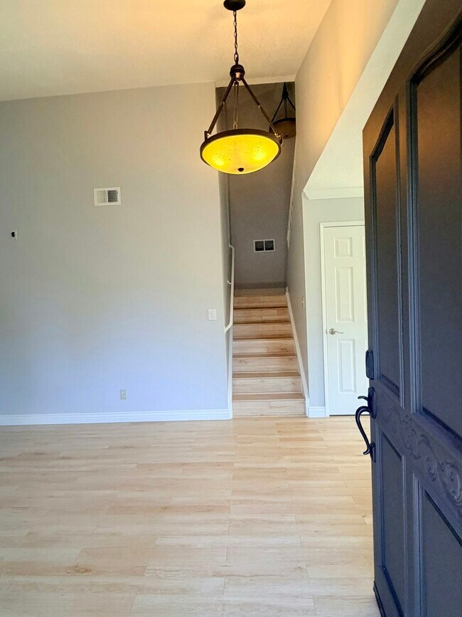 66 Snyder Way